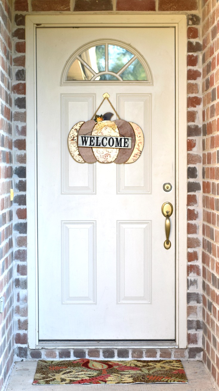 Fall Porch Decorations - Wood Pumpkin Wreath