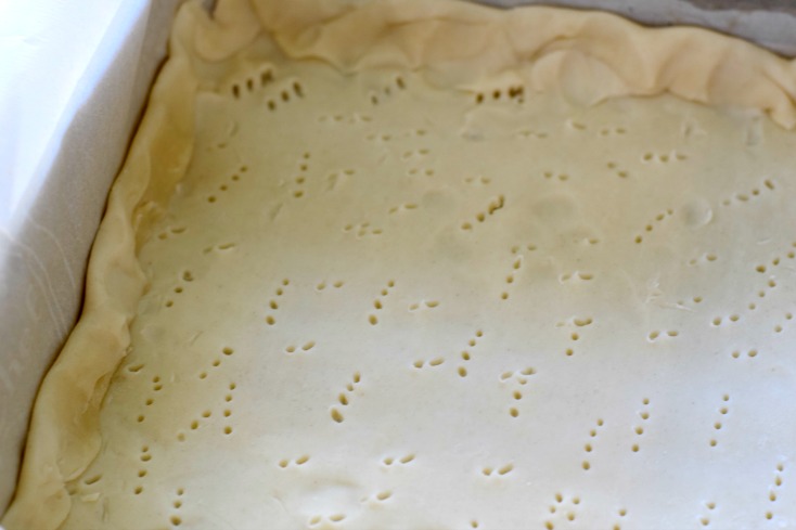 Dairy-free Cranberry Pie Bar Recipe with a hint of sweet apple. These dairy-free cranberry pie bars are perfect for the holidays! Gluten-free option too on chemistrycachet.com