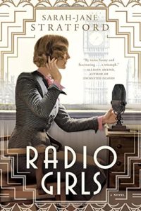 The Best Beach & Poolside Books to Read this Summer on chemistrycachet.com