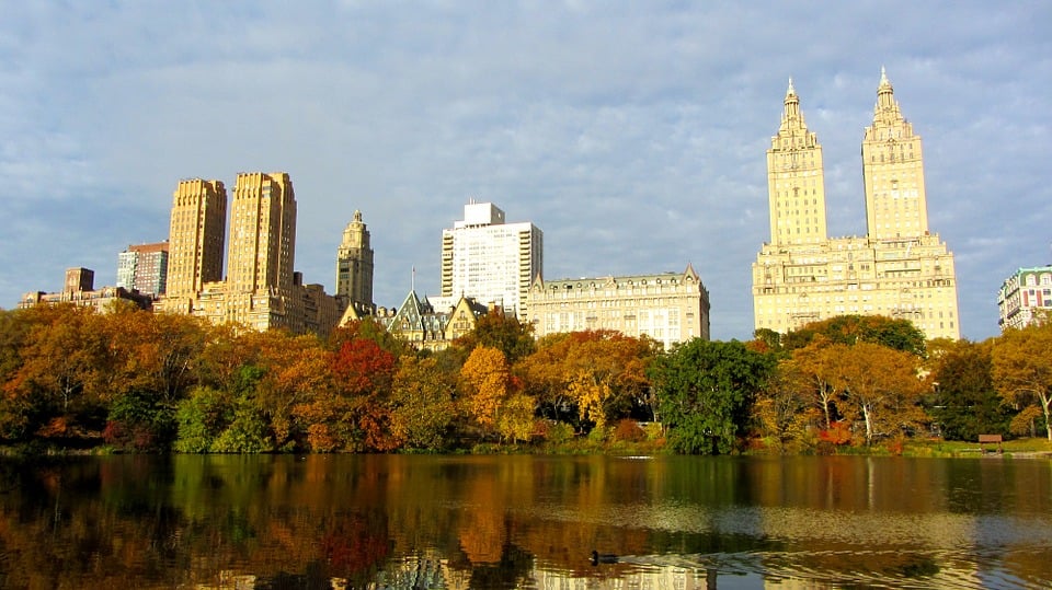 Enchanting Fall Scenes to Make You Feel Cozy & Dreamy