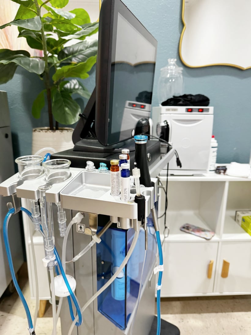 revision aesthetics in Stephenville, tx offers the best hydrafacials in town.