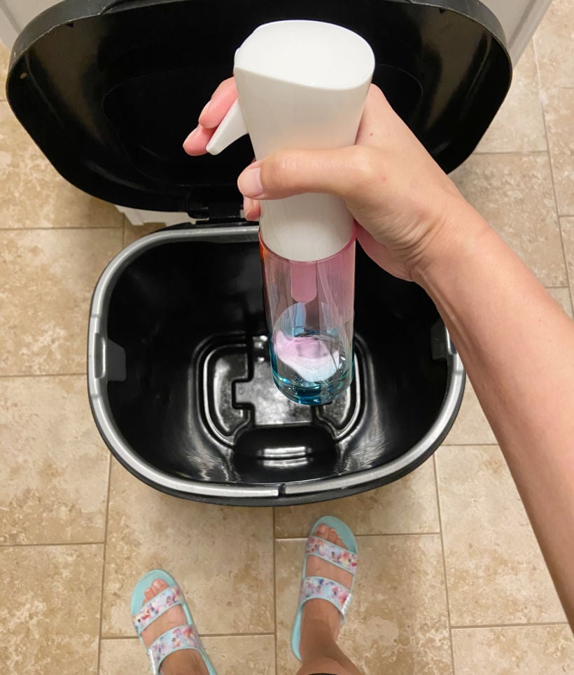 Deodorizing trash can spray