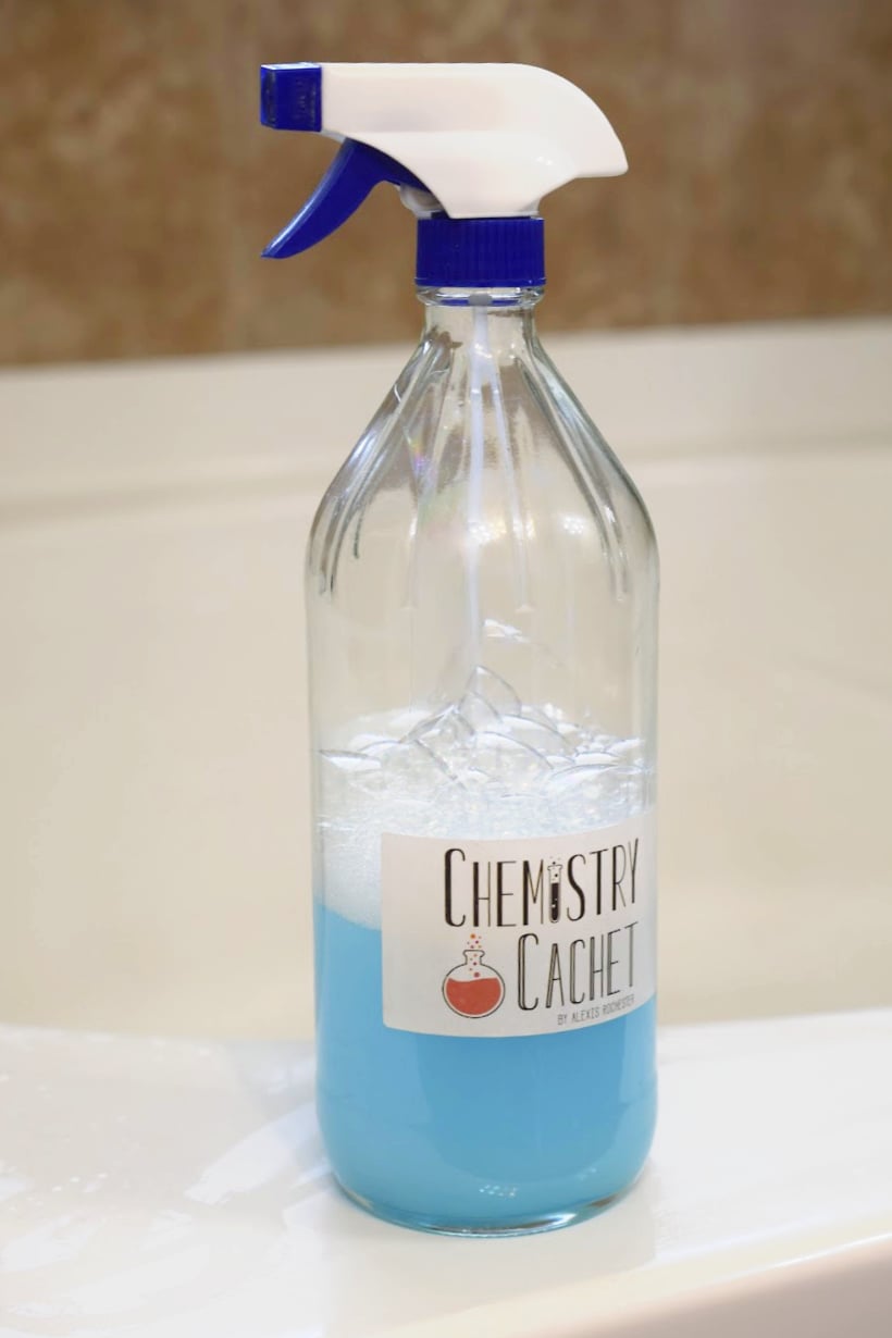 DIY Quick Daily Bathtub Cleaner