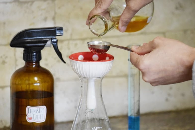 homemade 3 ingredient countertop cleaner