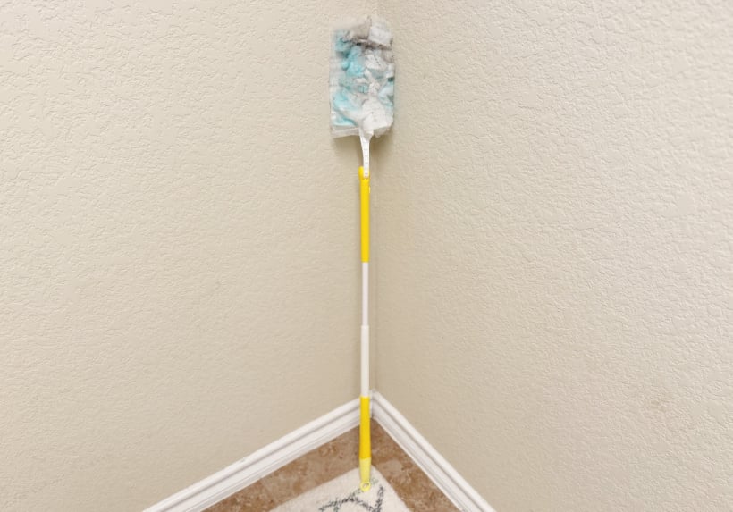 handy dusting tool dusts entire home