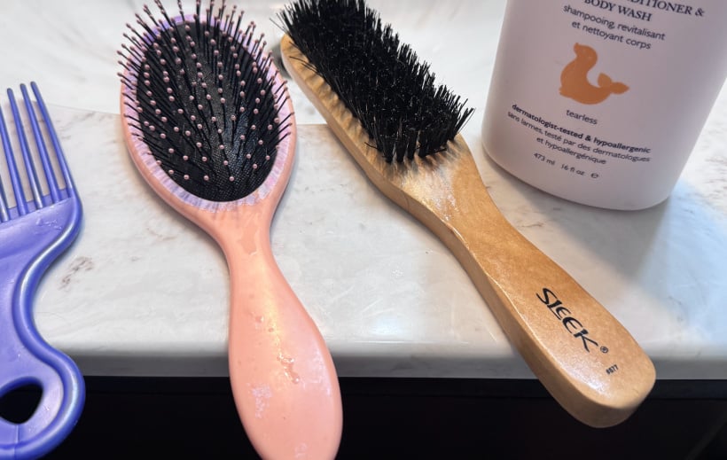 diy hairbrush cleaning hack, how to clean hair brushes